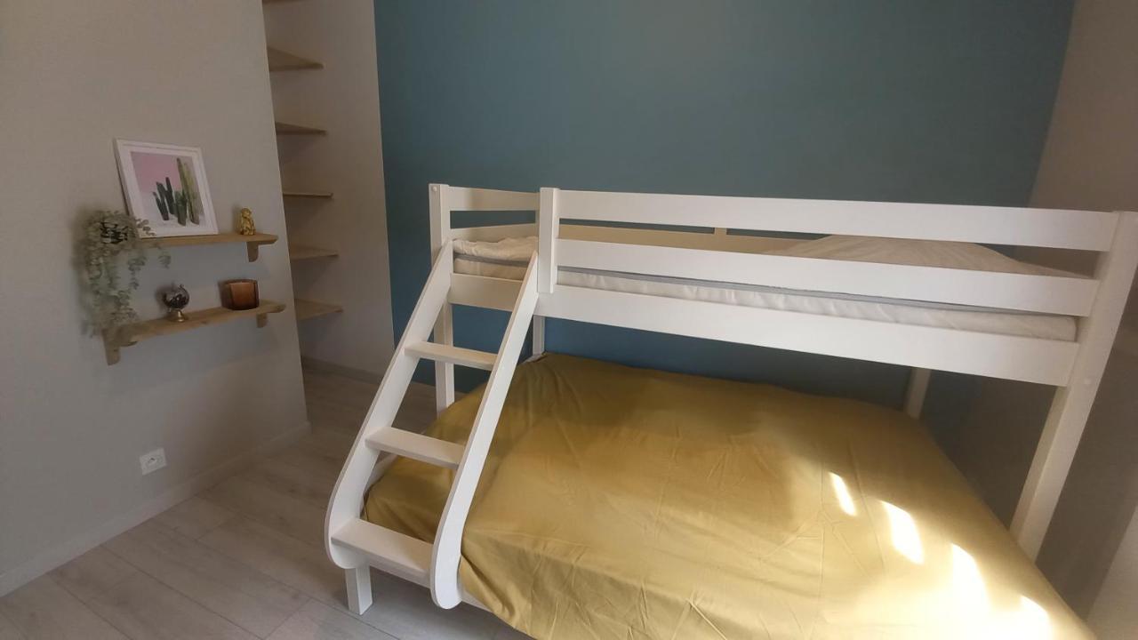 Maison Au Calme Et Avec Le Charme De La Pierre,  Le Rêve Doré *