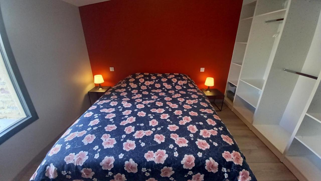 Hébergement de vacances Maison Au Calme Et Avec Le Charme De La Pierre,  Le Rêve Doré *
